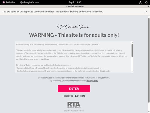 Charlie Forde Strapon